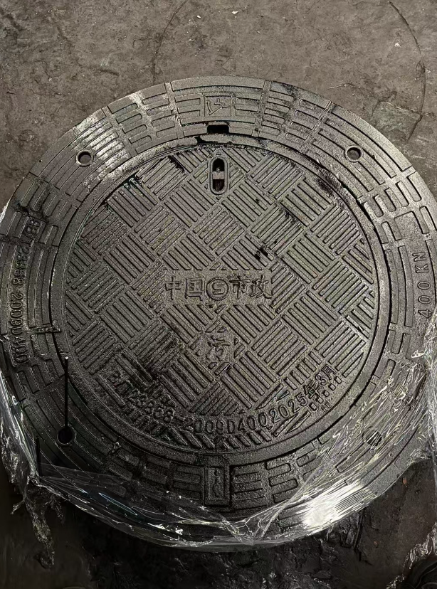 阳东球墨铸铁防沉降井盖展示